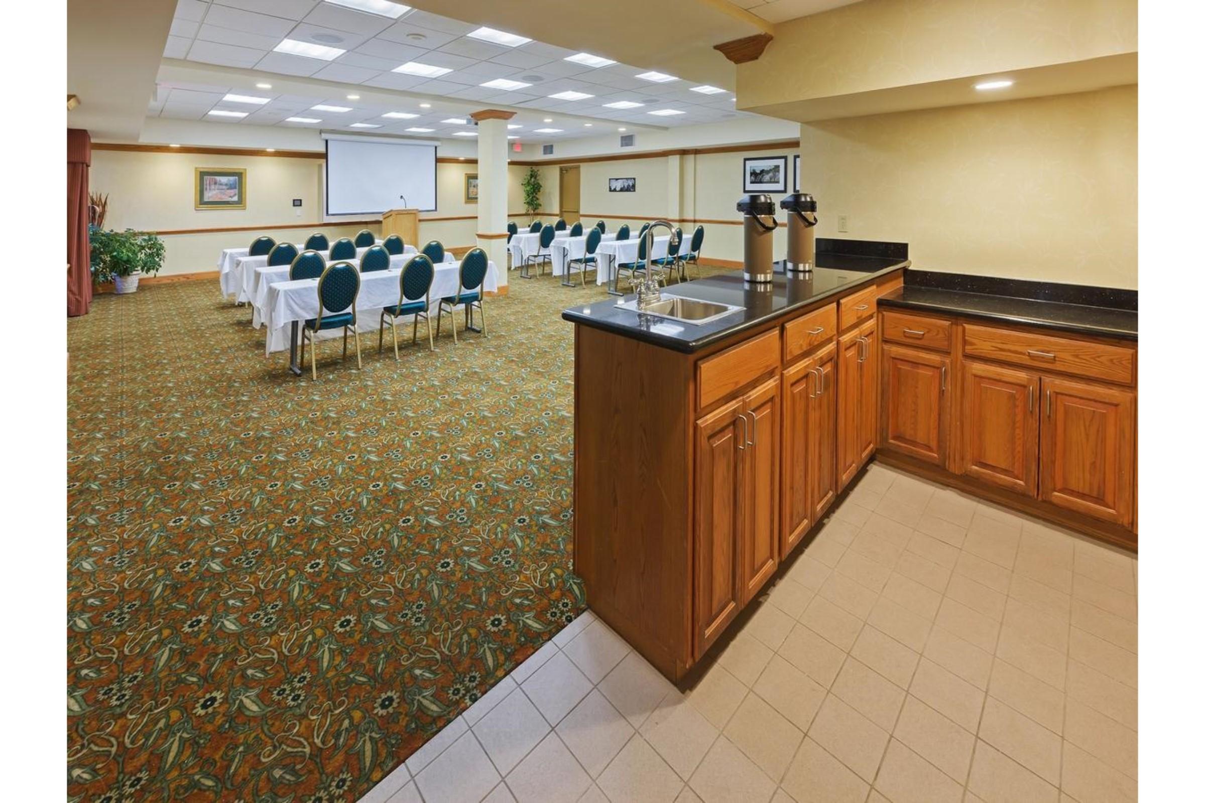 Country Inn & Suites By Radisson, Oklahoma City At Northwest Expressway, Ok Екстериор снимка